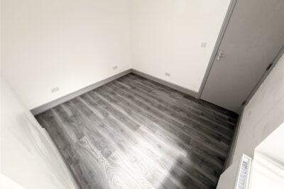 flat for rent hilda street