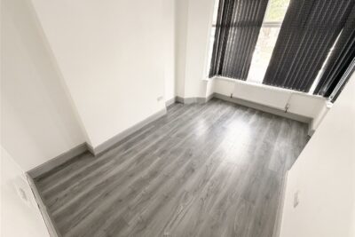 flat for rent hilda street