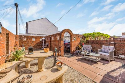 house - semi-detached for sale goldsmith avenue