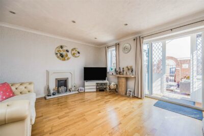 house - semi-detached for sale goldsmith avenue