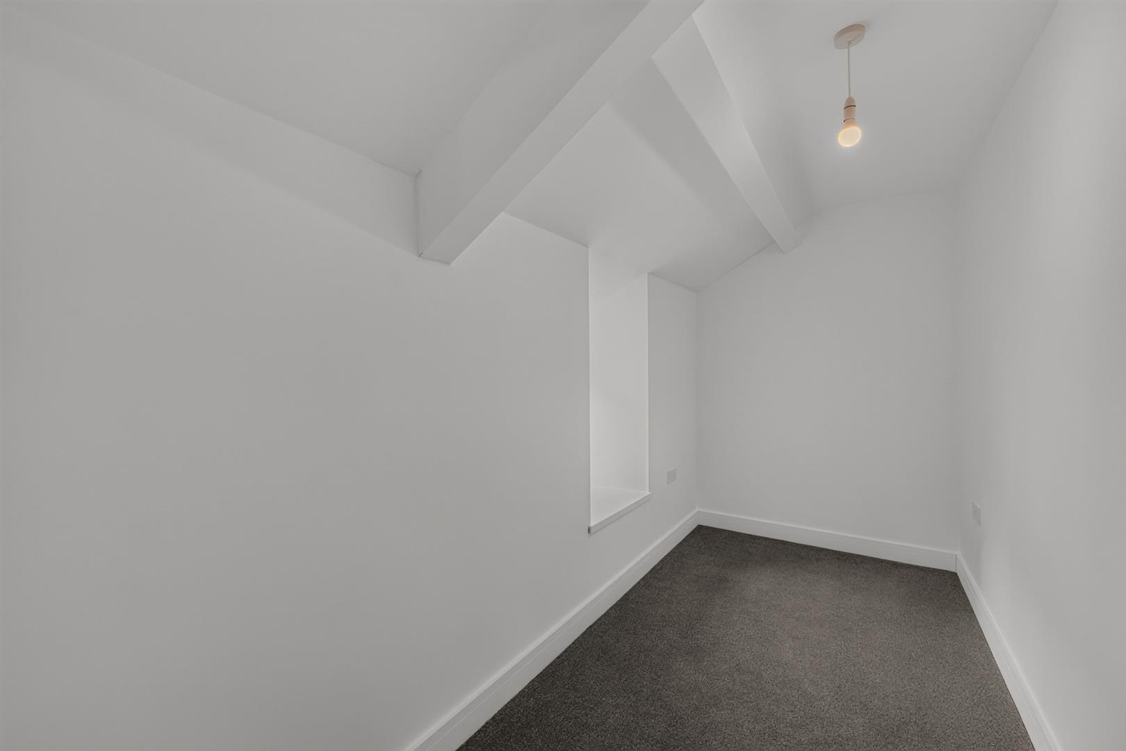 house - semi-detached for rent bethania street