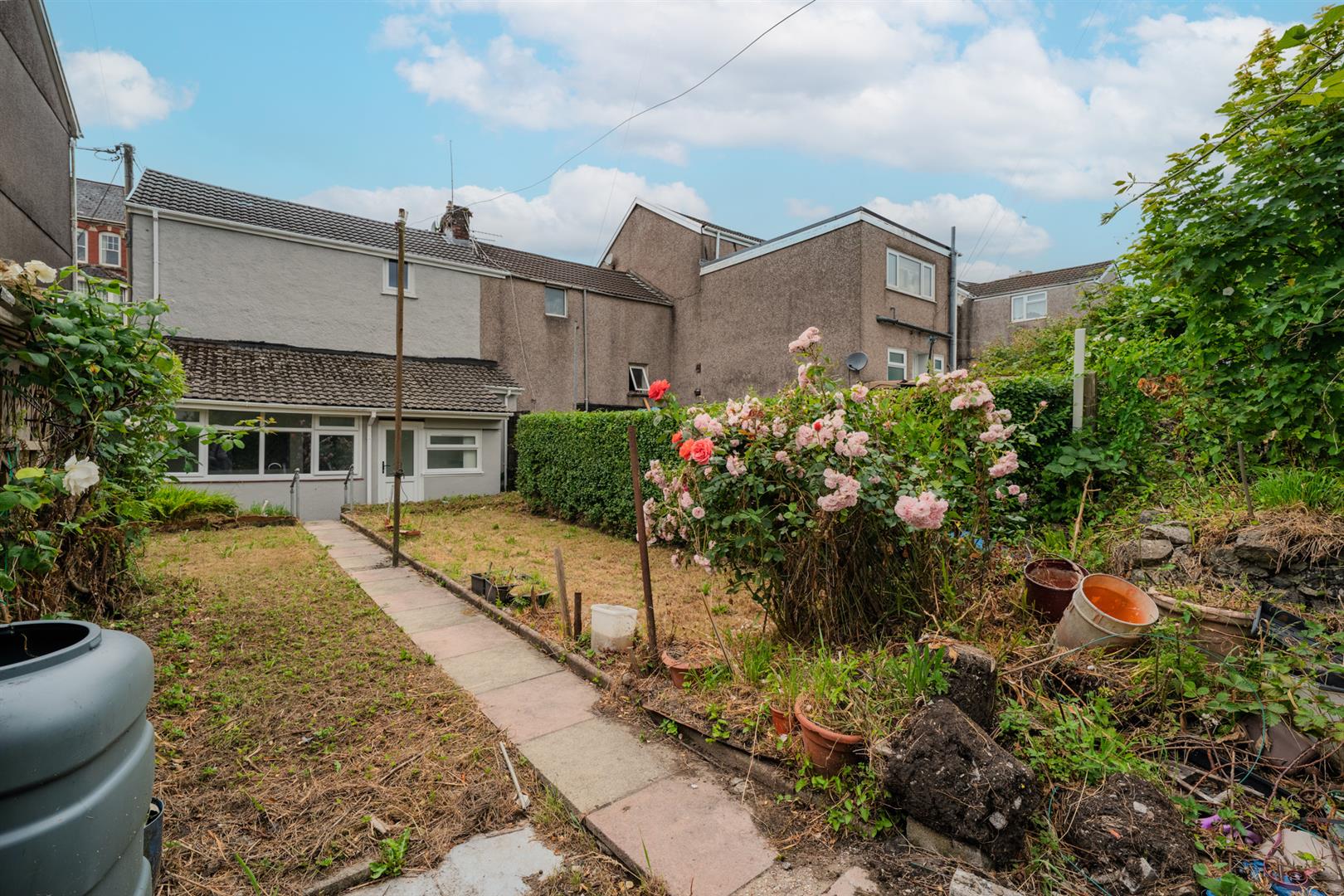 house - semi-detached for rent bethania street
