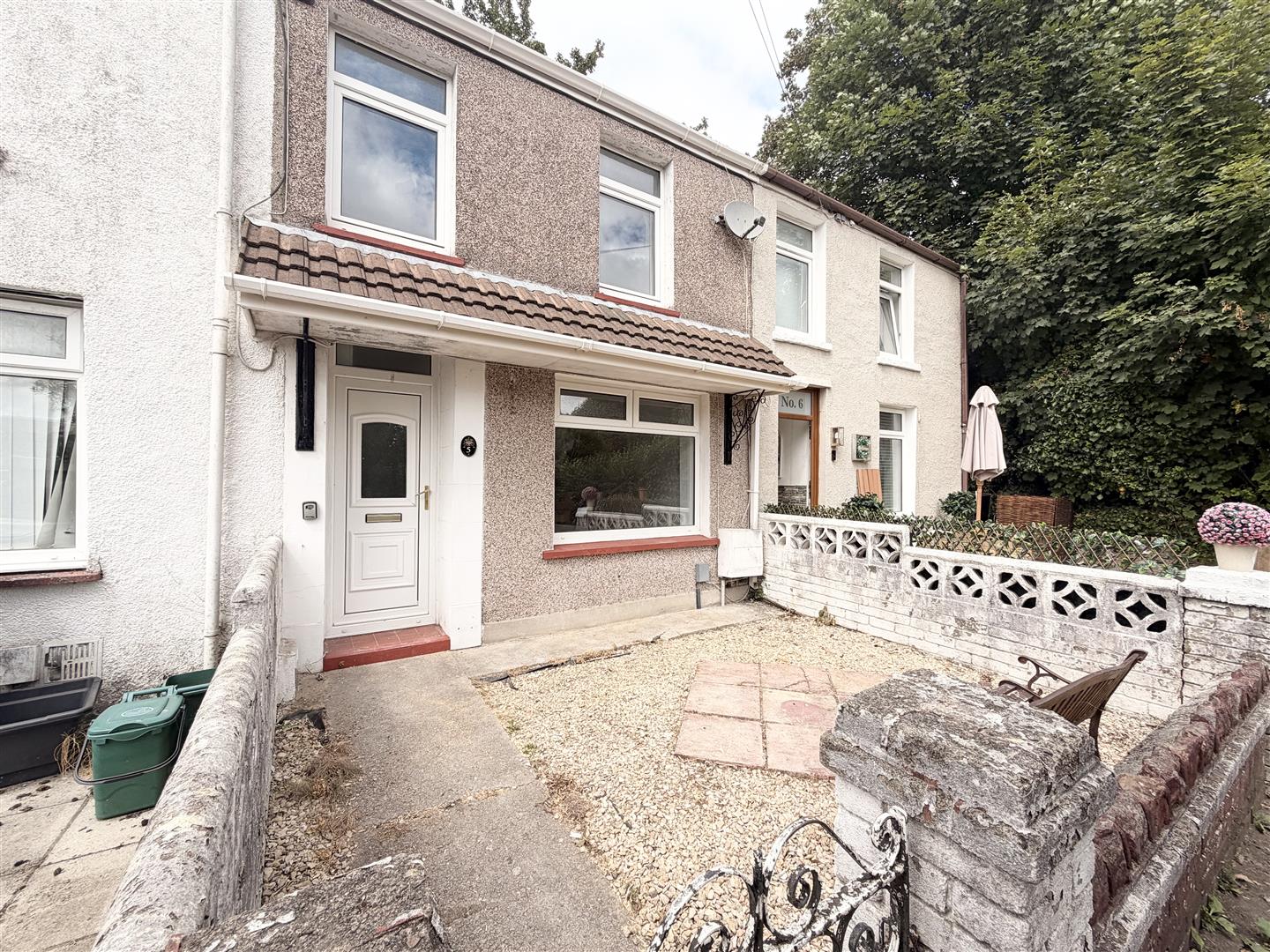 house - terraced for rent cleighton terrace