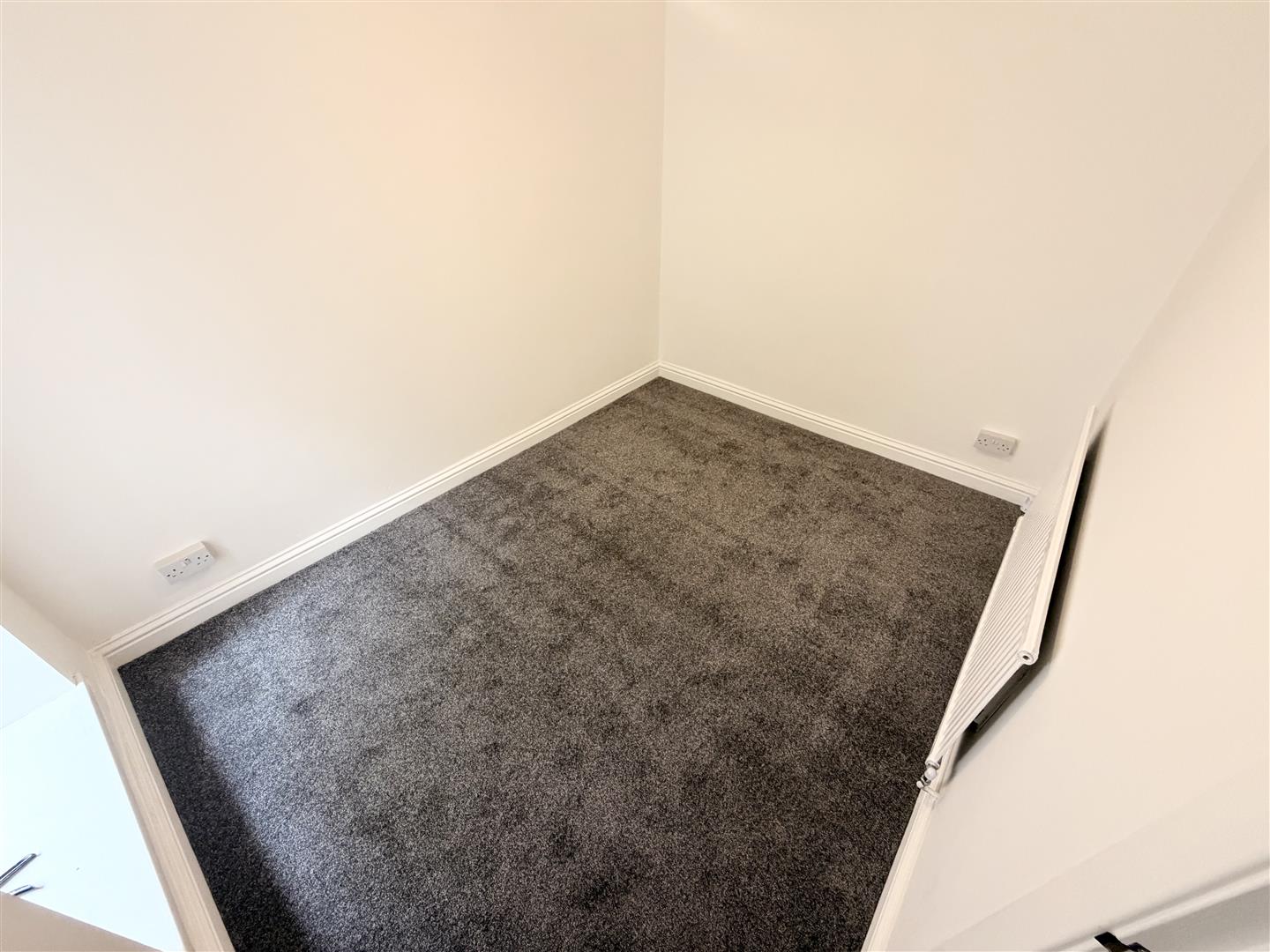 house - terraced for rent cleighton terrace