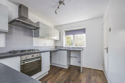 house - semi-detached for sale brook gardens