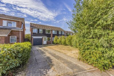house - semi-detached for sale brook gardens