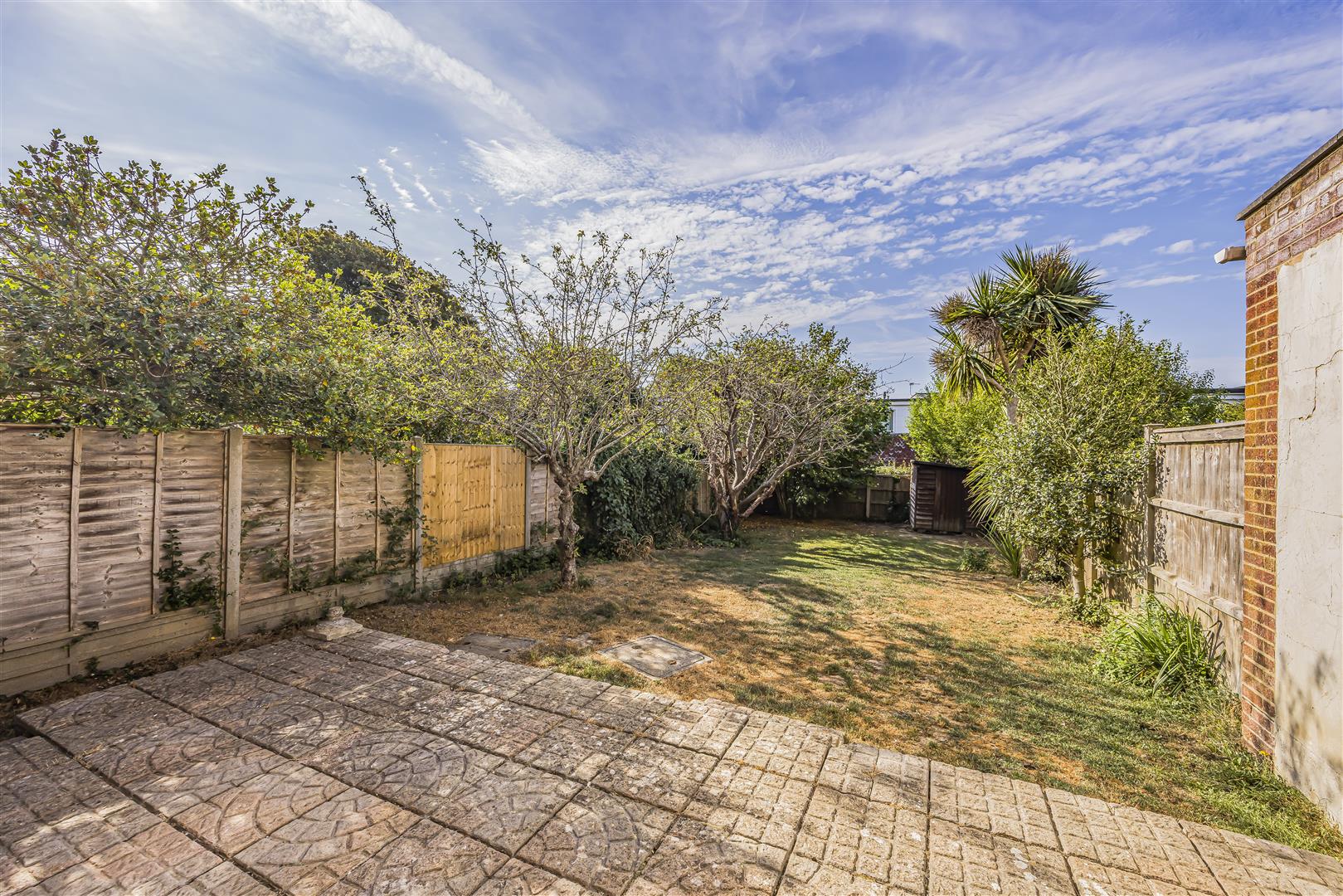 house - semi-detached for sale brook gardens
