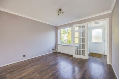 house - semi-detached for sale brook gardens