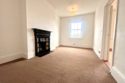 apartment for rent clarence parade