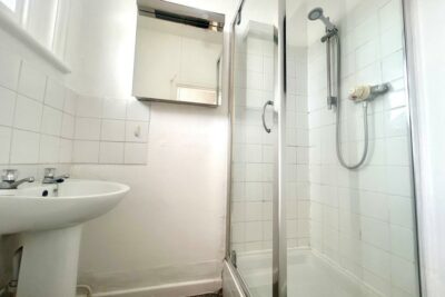 apartment for rent clarence parade