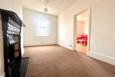 apartment for rent clarence parade