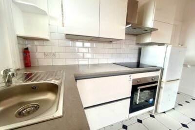 apartment for rent clarence parade