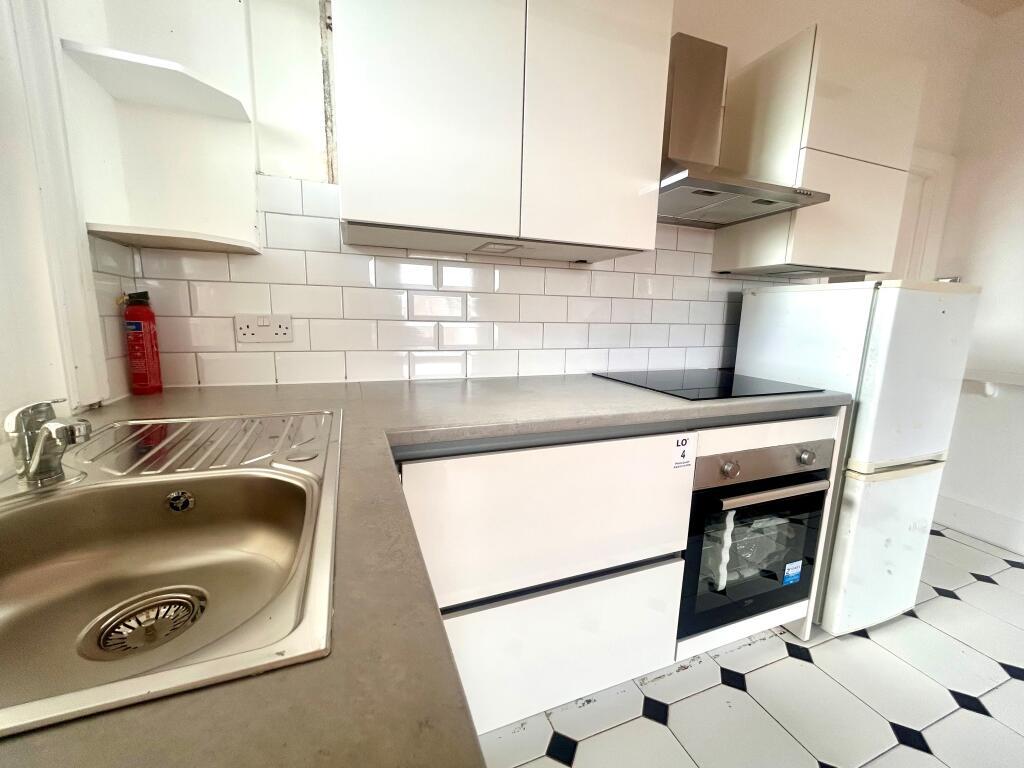 apartment for rent clarence parade