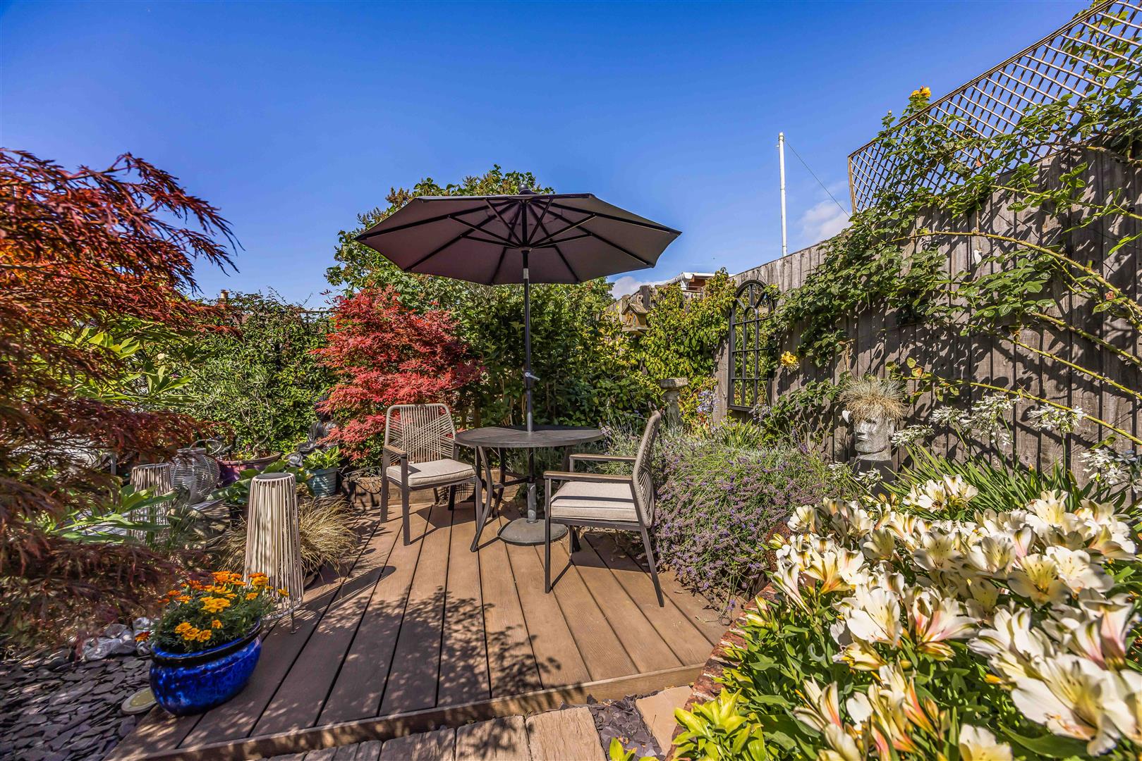 house - semi-detached for sale main road