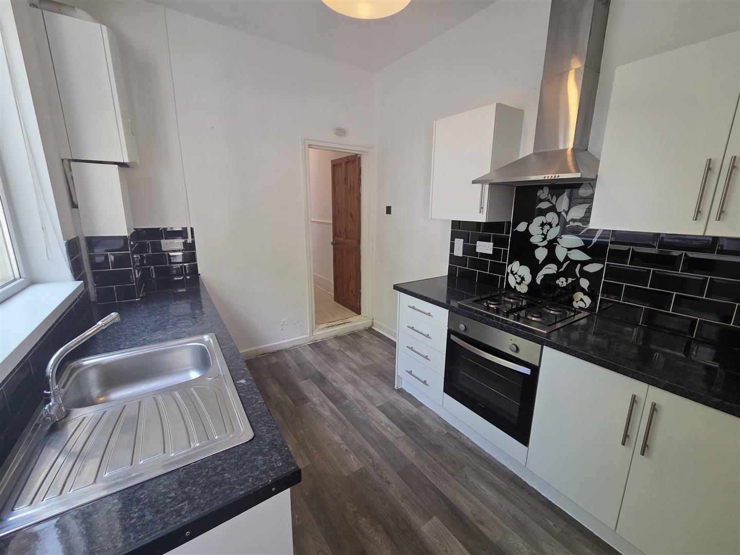 house - semi-detached for rent agincourt road