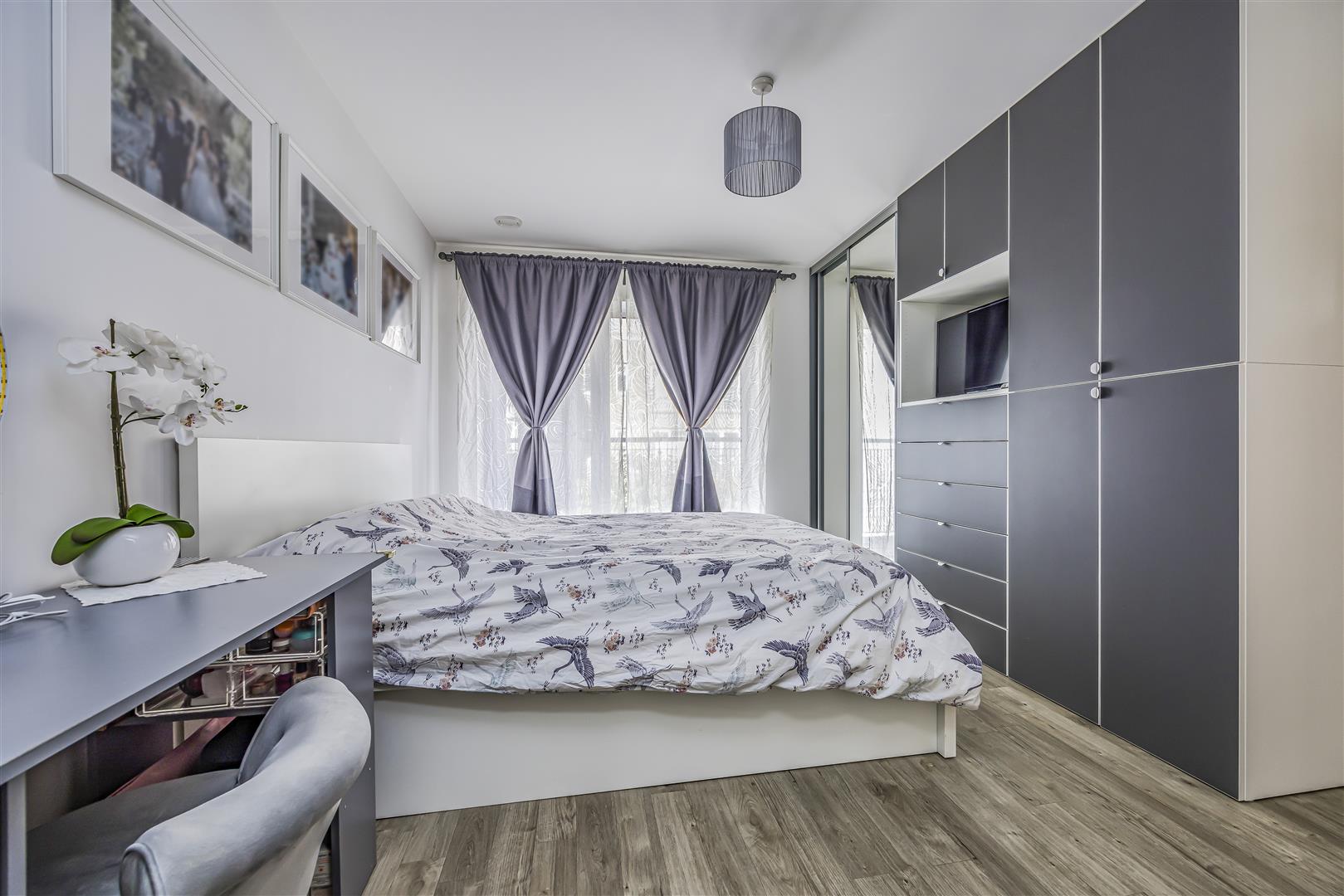 apartment for sale cross street
