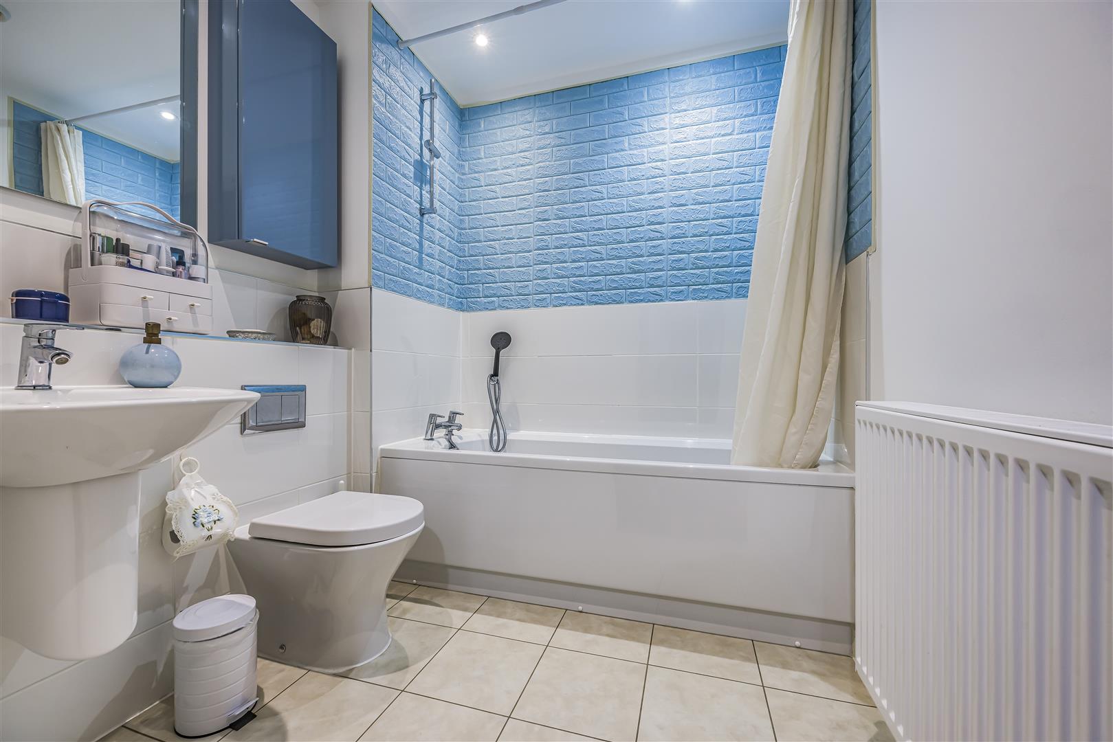 apartment for sale cross street