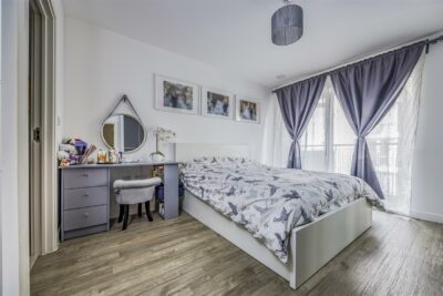 apartment for sale cross street