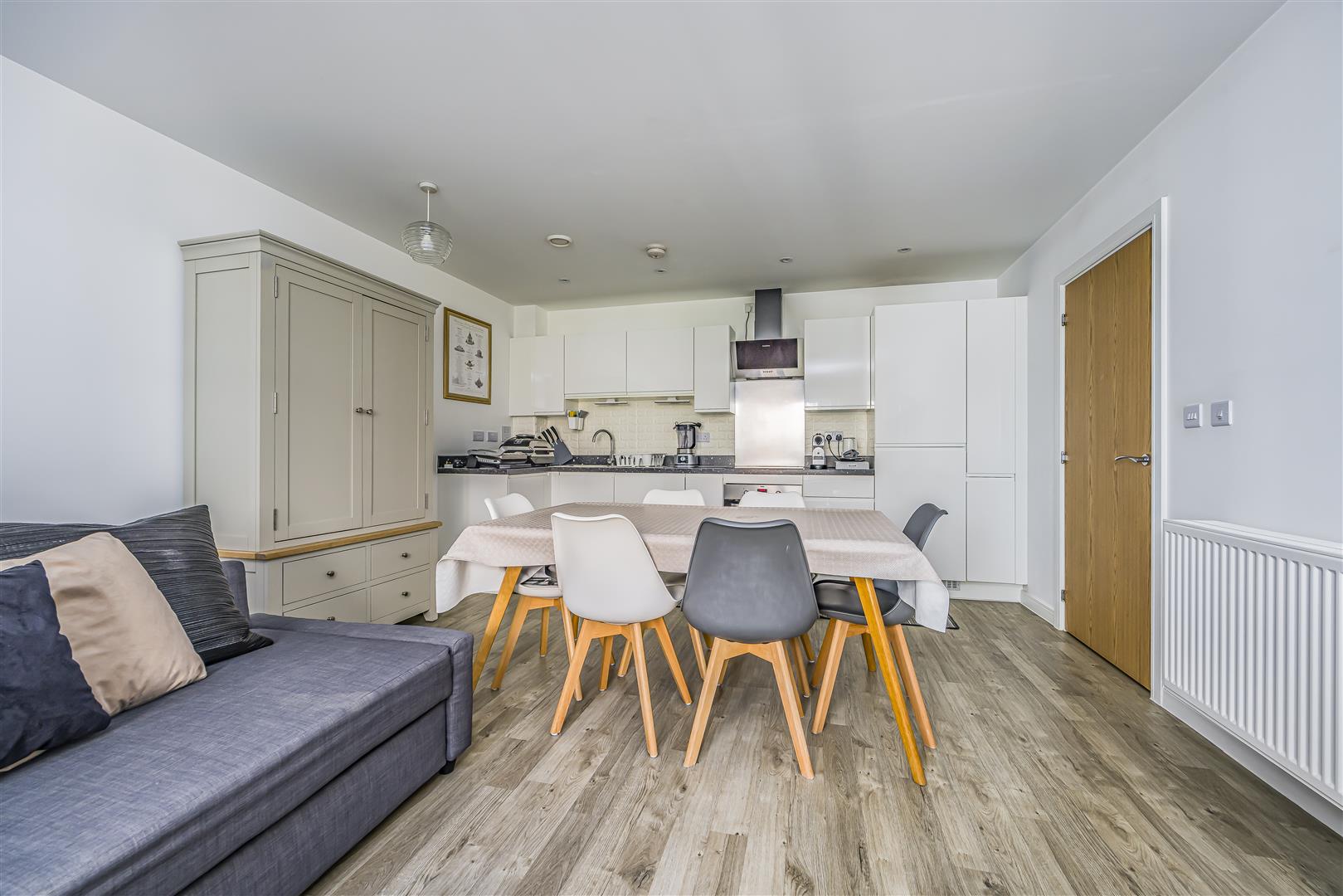 apartment for sale cross street
