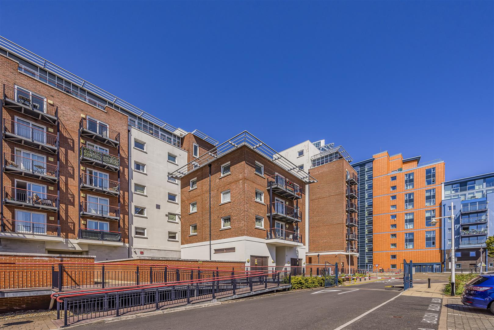 apartment for sale gunwharf quays