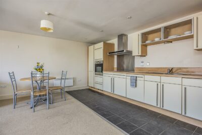 apartment for sale gunwharf quays