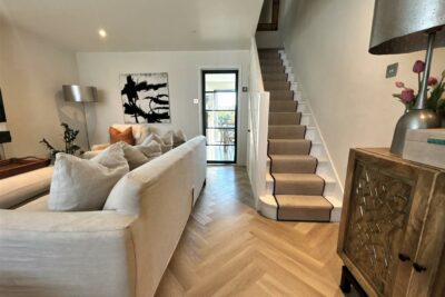 house - semi-detached for rent walnut tree close