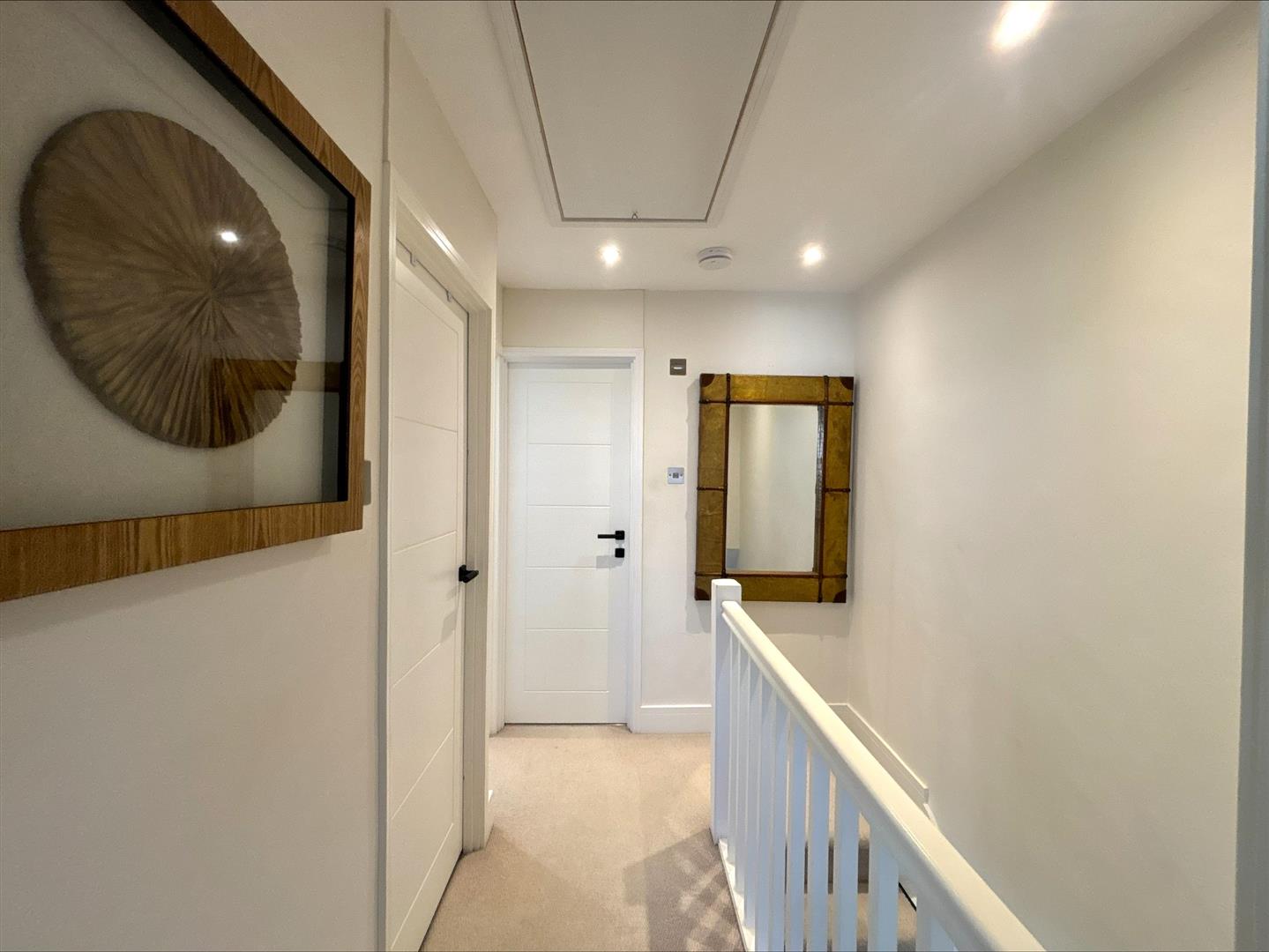 house - semi-detached for rent walnut tree close