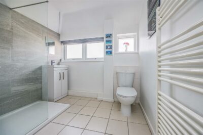 house for sale bracklesham road