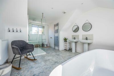 house for sale arundel road