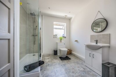 house for sale arundel road