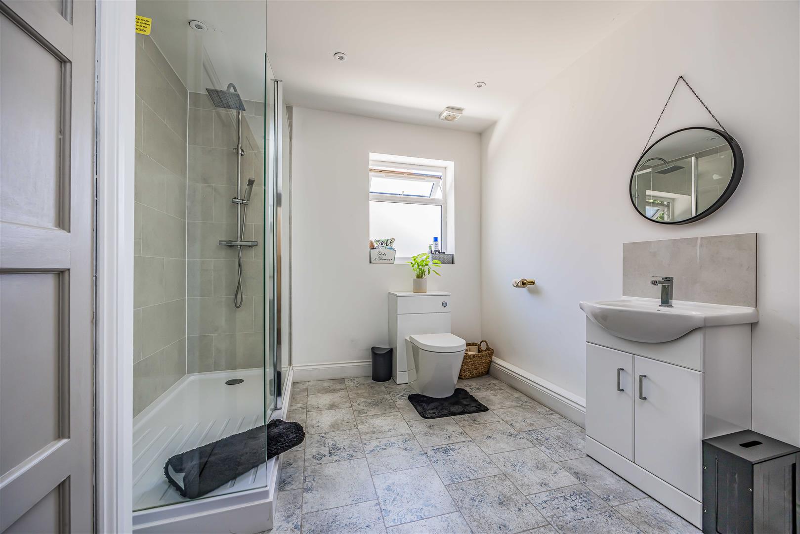 house for sale arundel road