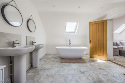 house for sale arundel road