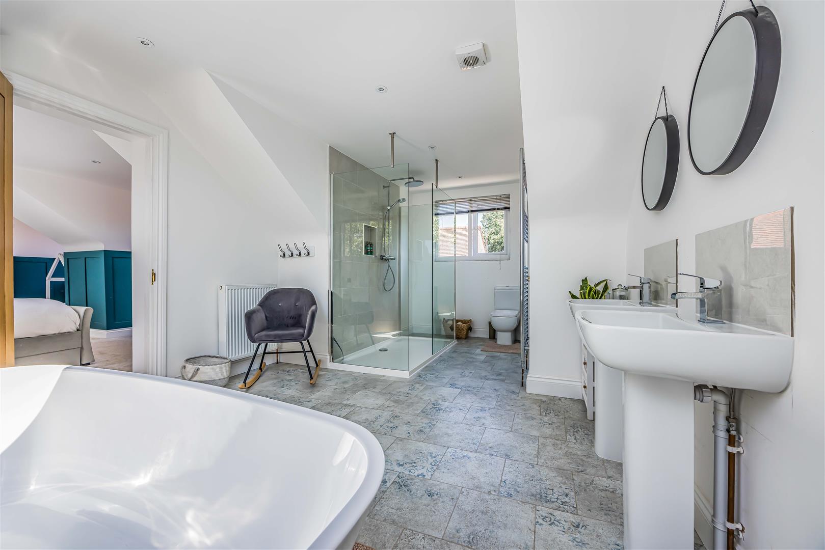 house for sale arundel road