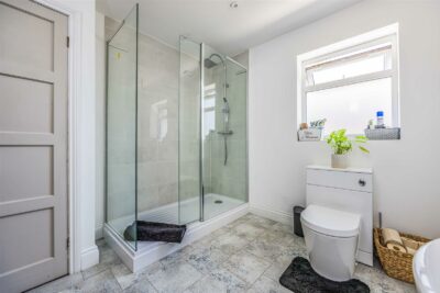 house for sale arundel road