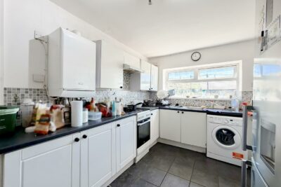 room for rent queen street