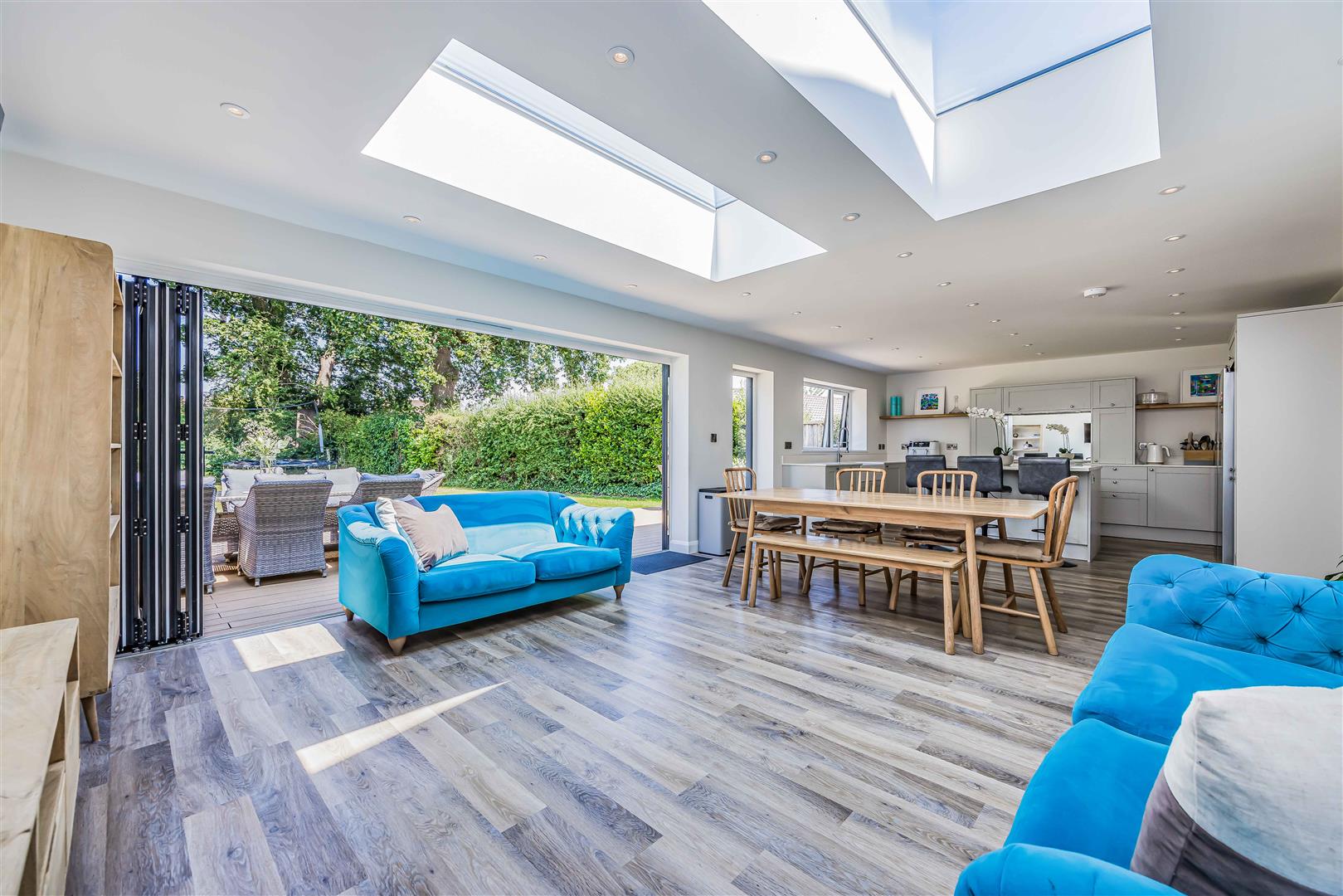 house - detached for sale morshead crescent