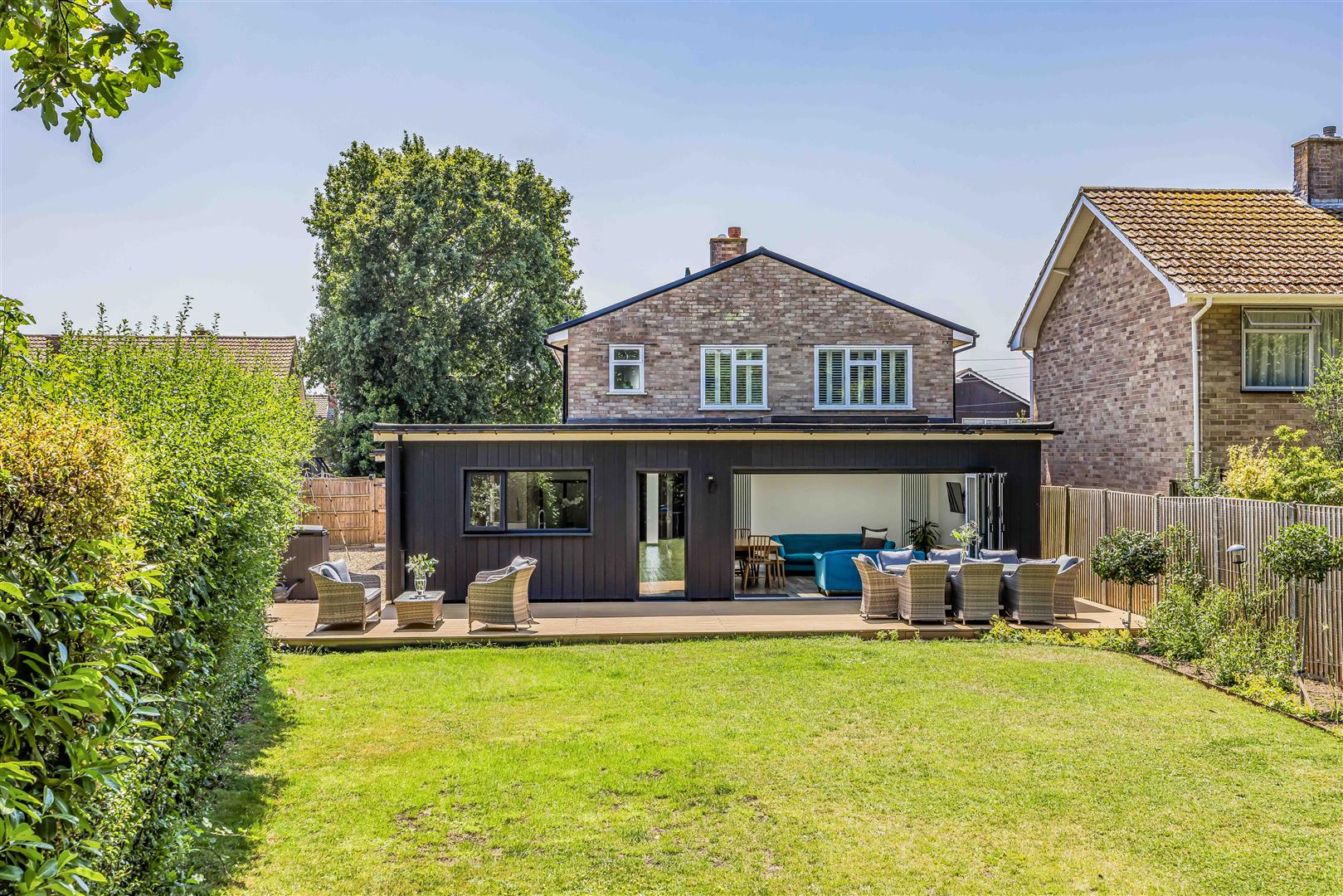 house - detached for sale morshead crescent