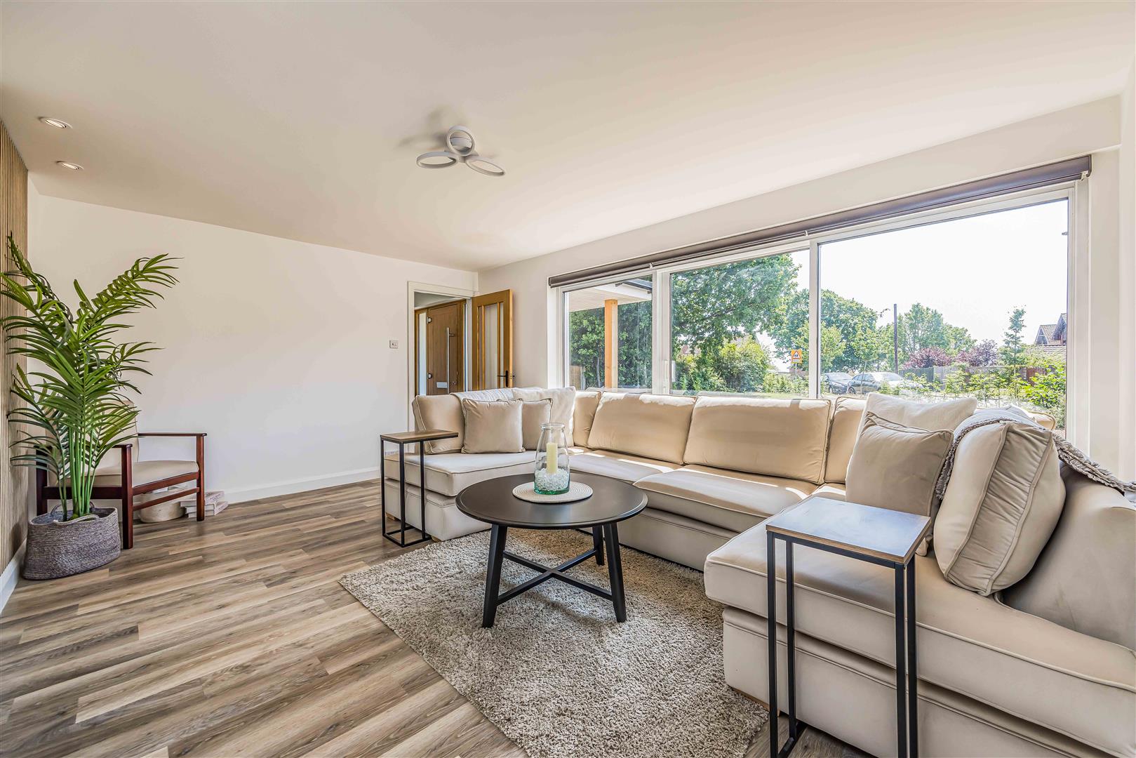 house - detached for sale morshead crescent