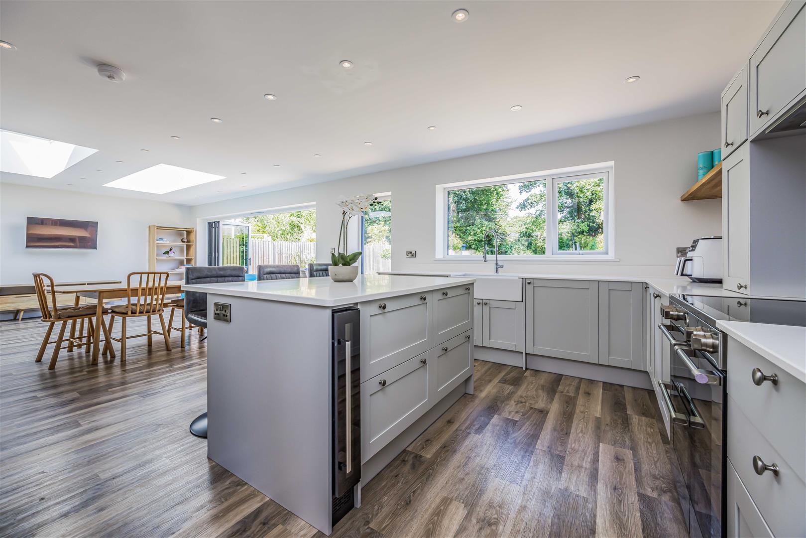house - detached for sale morshead crescent
