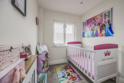 house - semi-detached for sale glenwood road