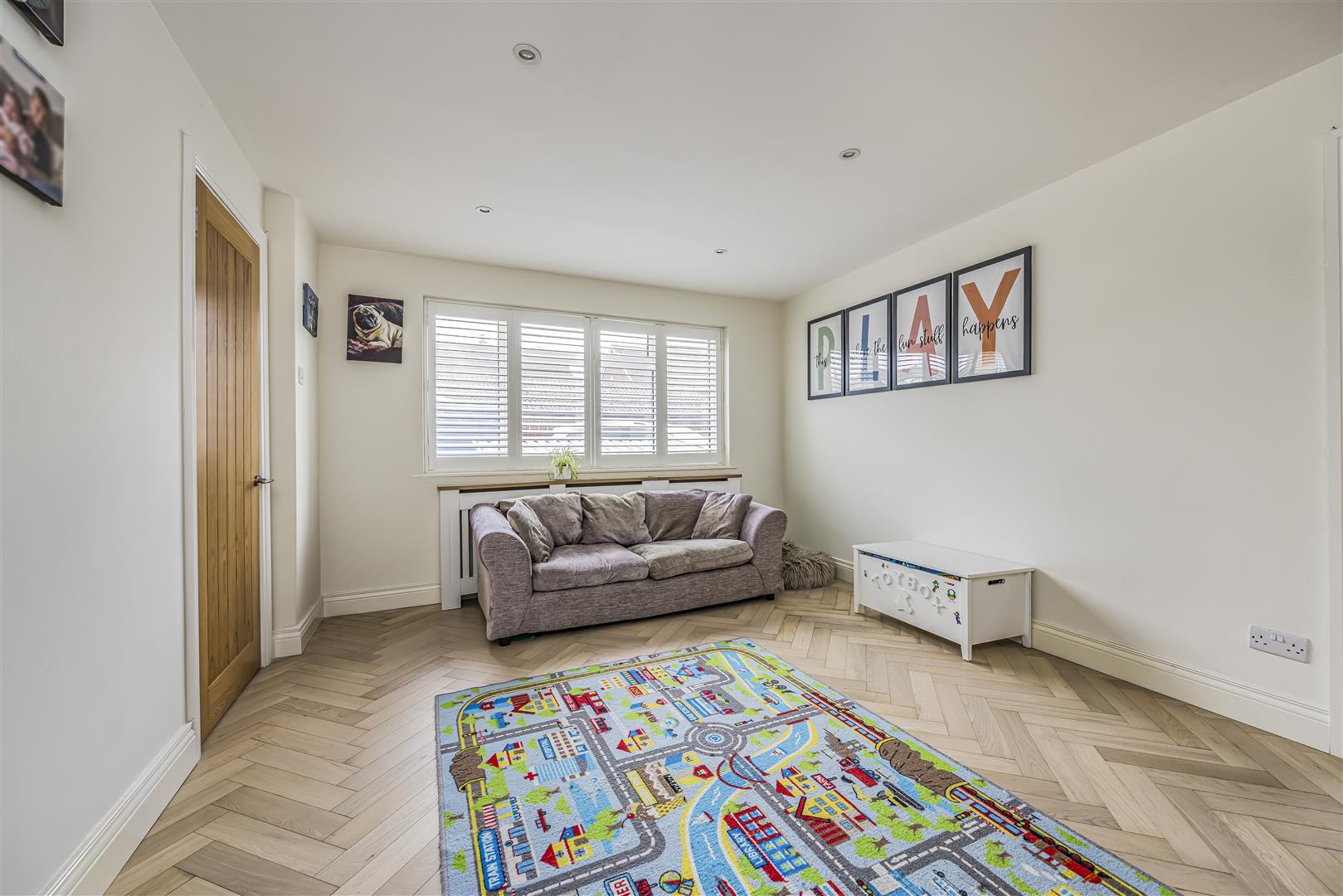 house - semi-detached for sale glenwood road