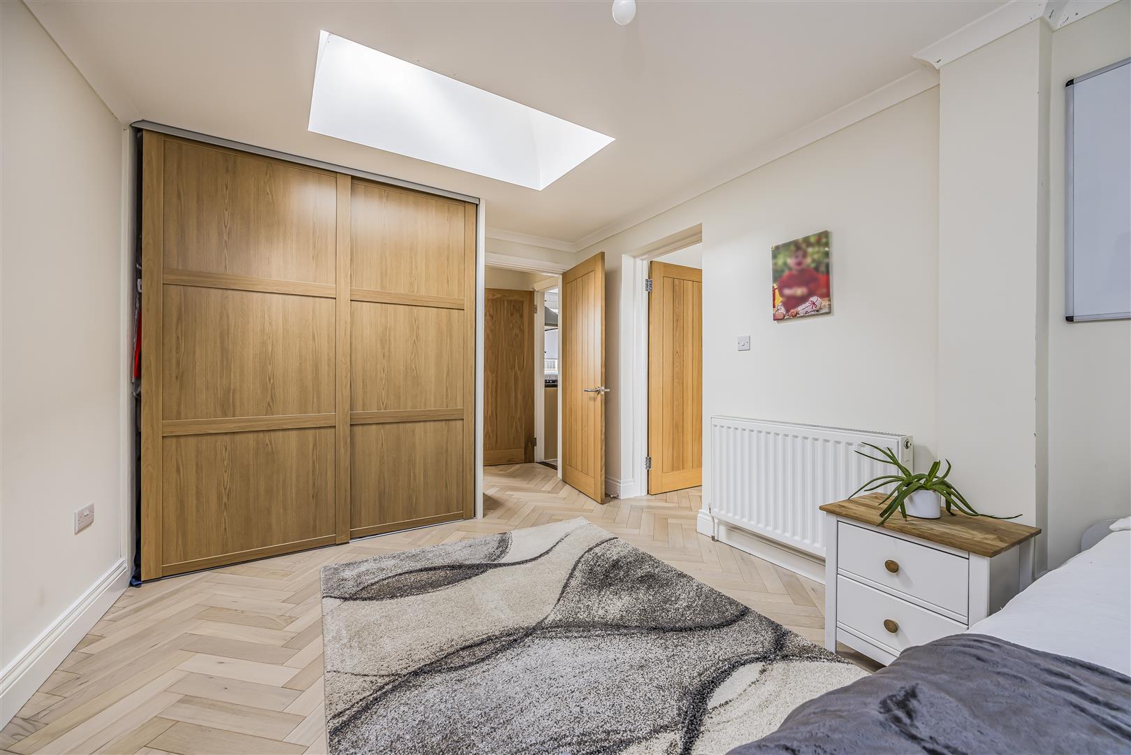 house - semi-detached for sale glenwood road