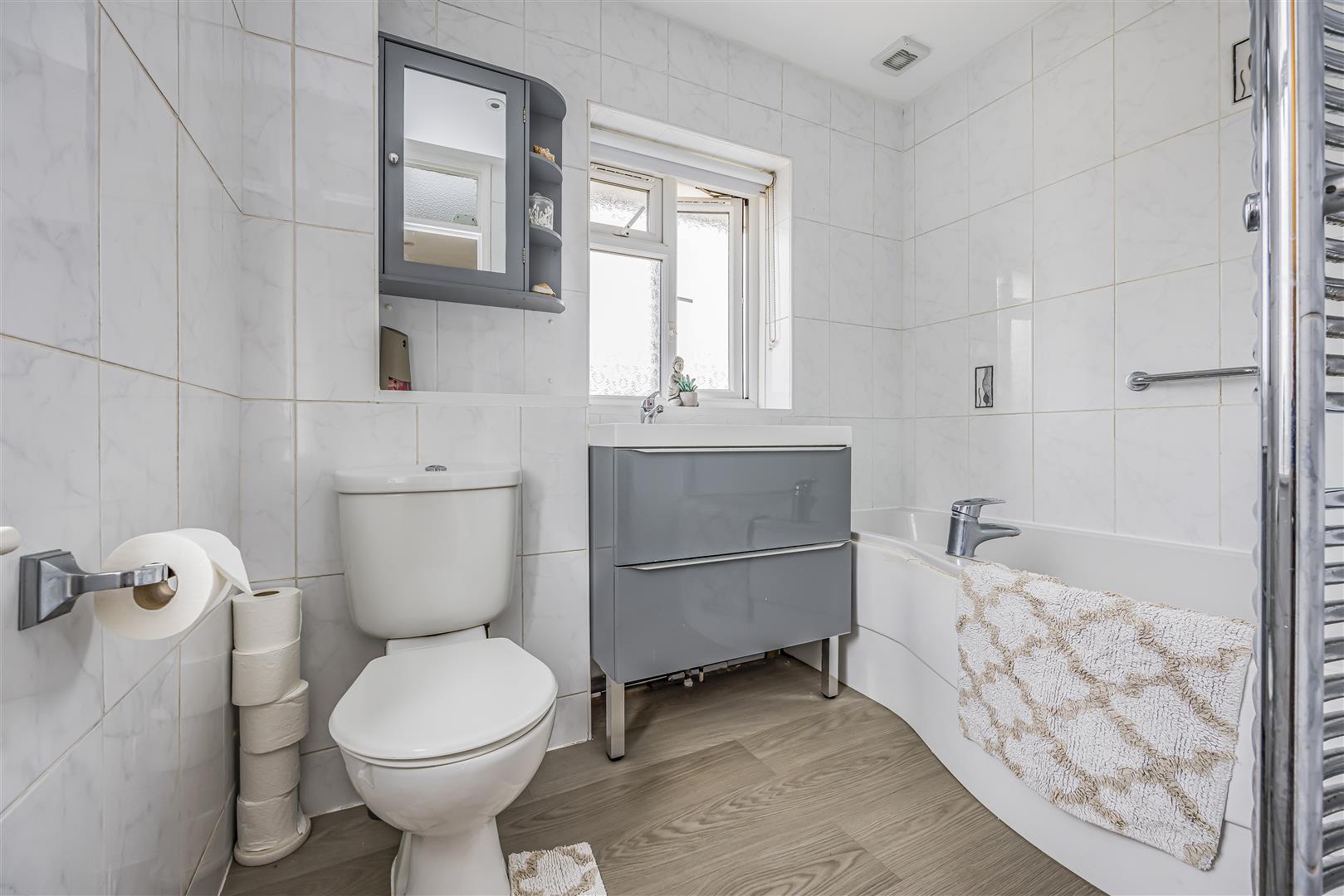 house - semi-detached for sale glenwood road