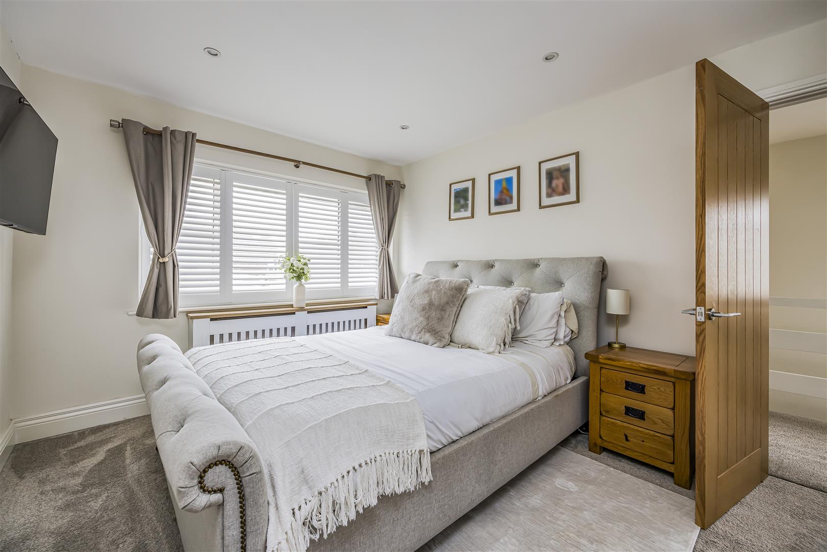 house - semi-detached for sale glenwood road