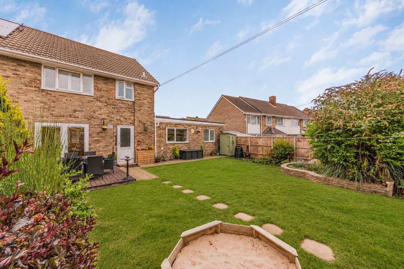 house - semi-detached for sale glenwood road