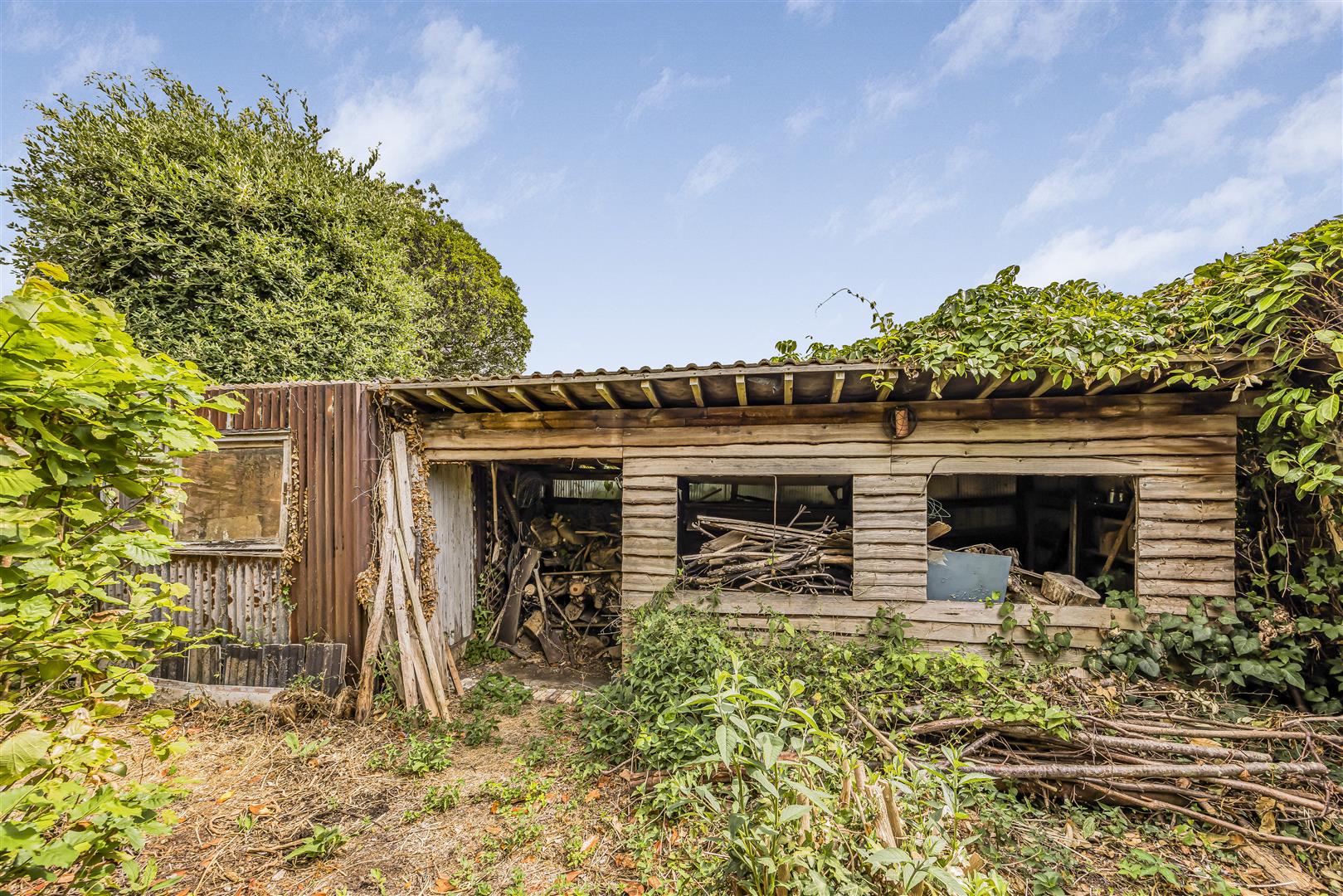 house - detached for sale beach road