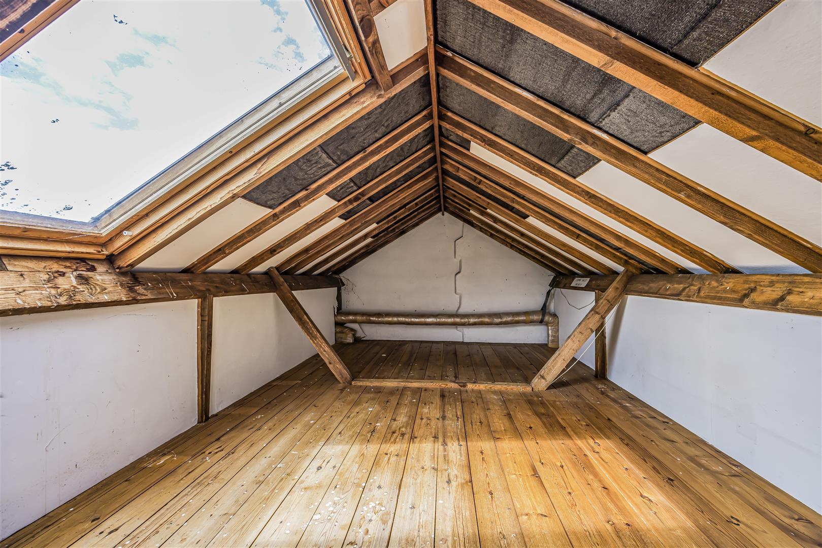 house - detached for sale beach road