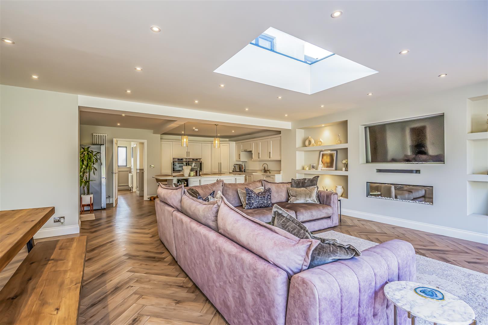 house - detached for sale brecon avenue