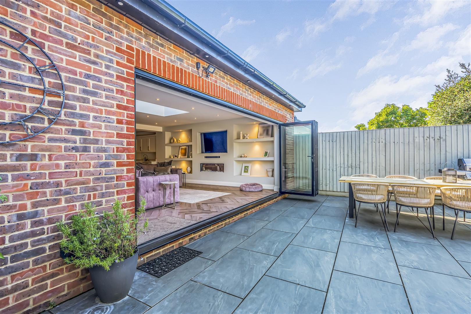 house - detached for sale brecon avenue