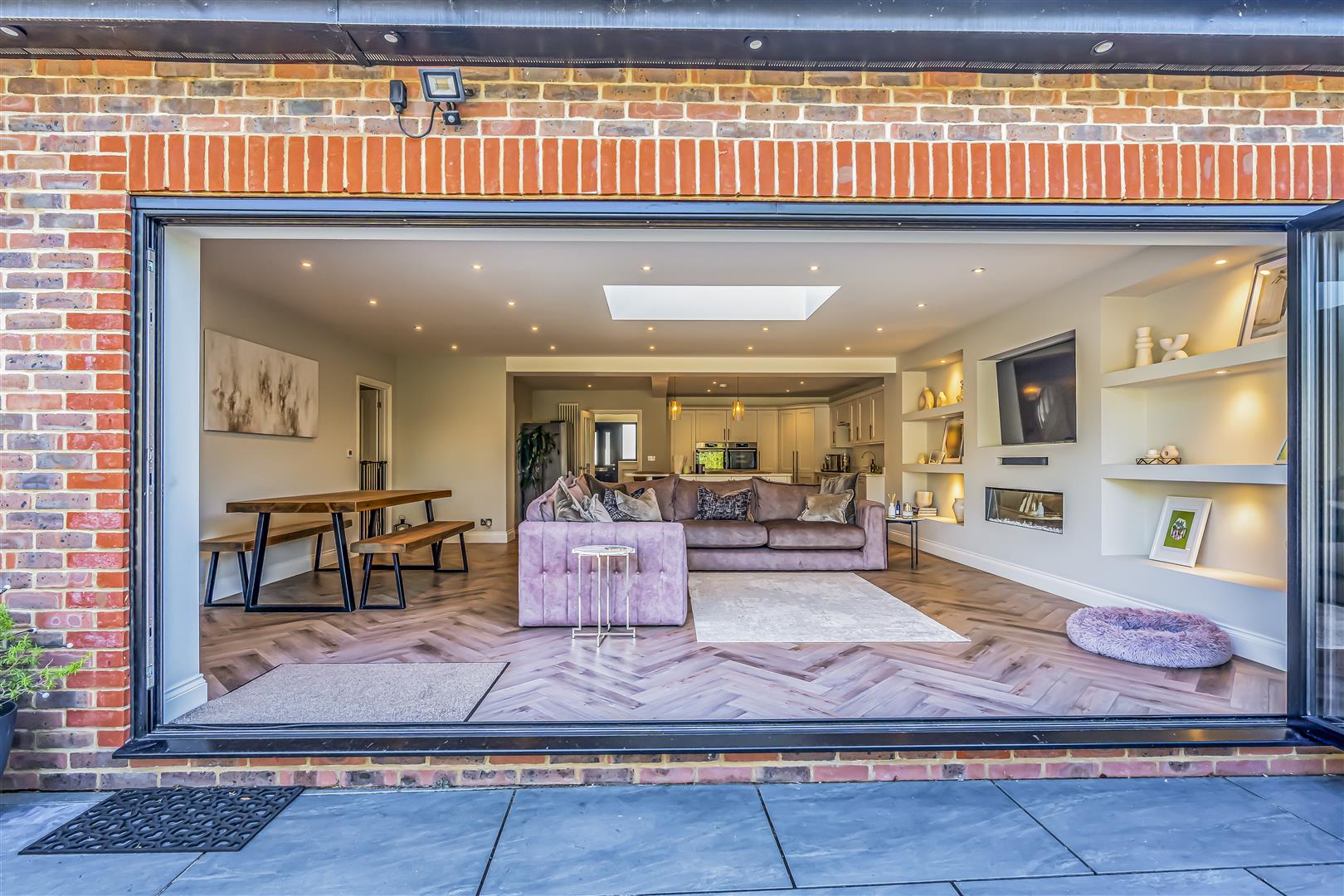 house - detached for sale brecon avenue
